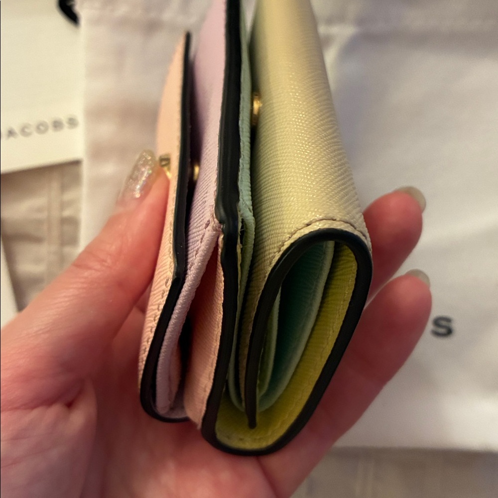 NEW Marc Jacobs Wallet - Picture 4 of 8